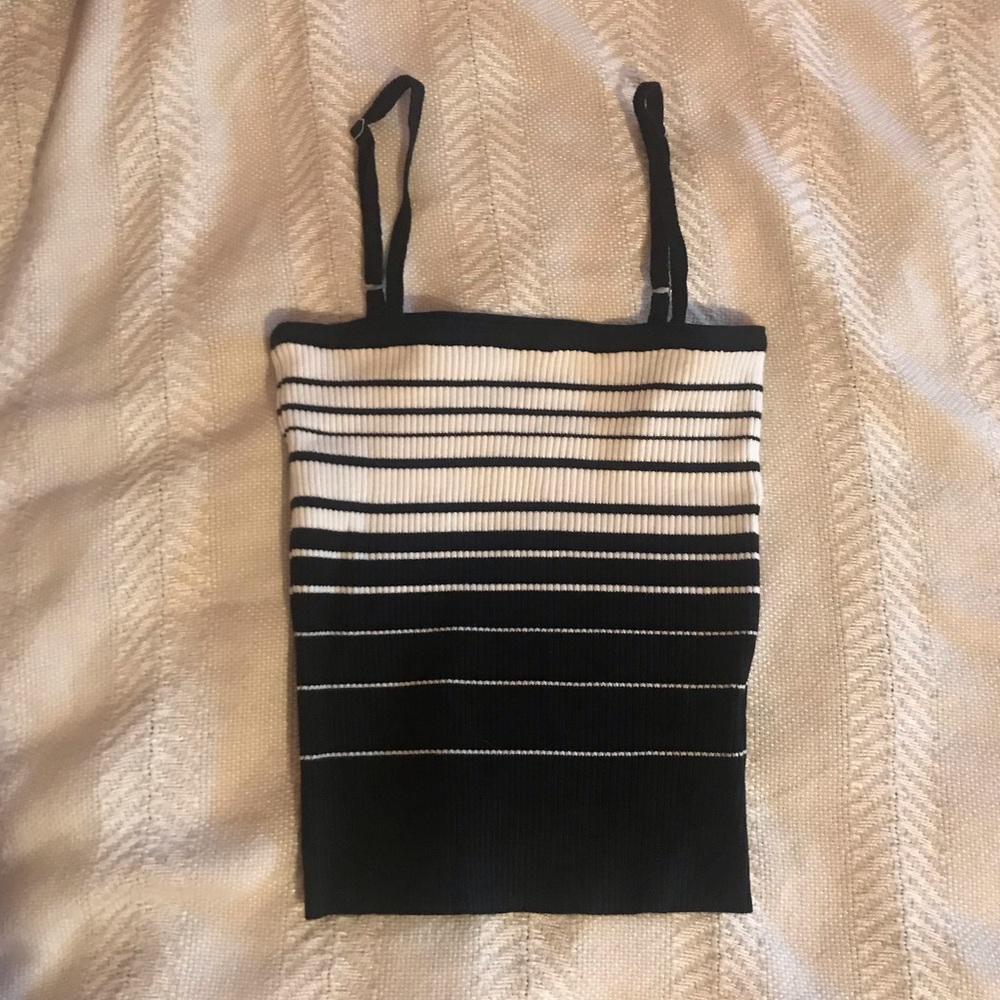 Fashion nova crop top